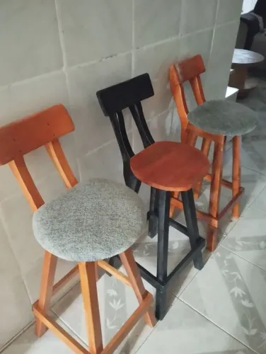 Banquetas de Bar - Madeira Maciça