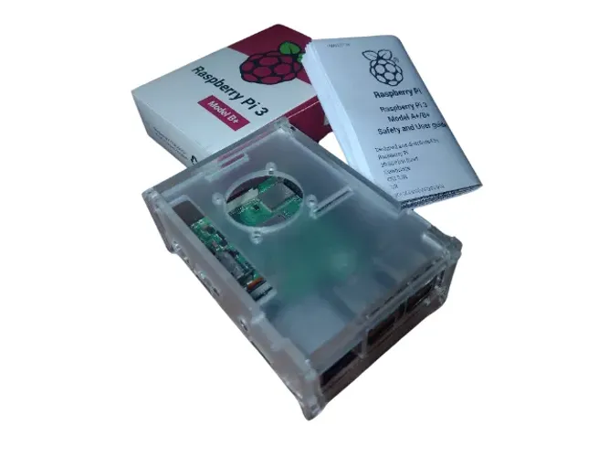 Raspberry Pi 3 Model B+ Plus + Arduino Uno + Diversos