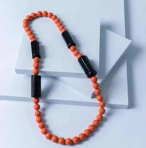 Colar Avilla, da SouQ, cor laranja