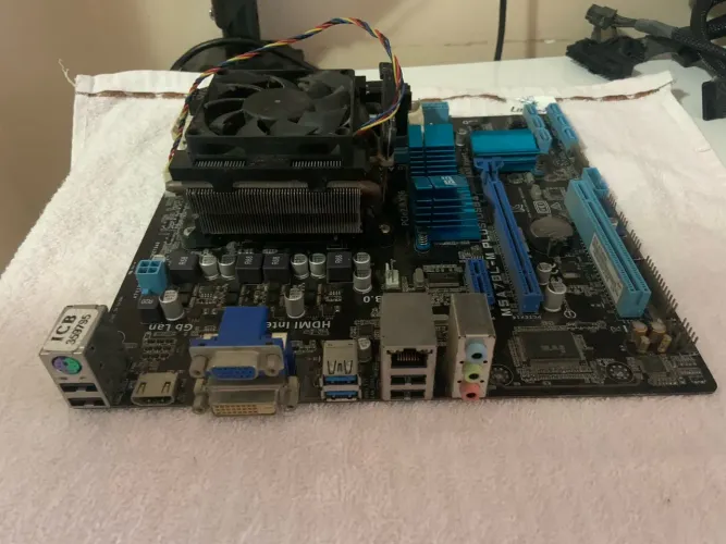 Placa-Mãe ASUS M5A78-M L LX R2.0