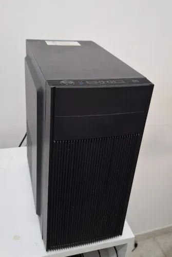Só a CPU (computador)