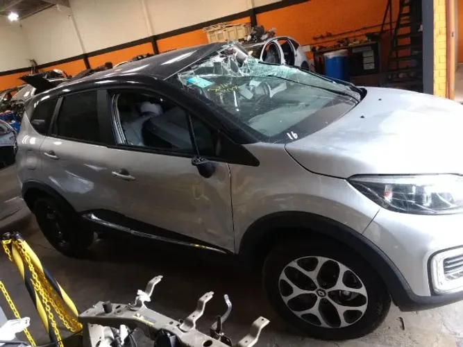 Sucata Renault Captur Intense 1.6 cvt 2019 Para retirada de peças Avulsas