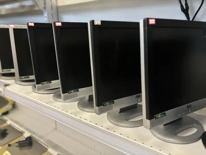 Monitor 15" Polegadas Quadrado Diversas Marcas e Modelos Apartir de 89,00 com garantia Eco