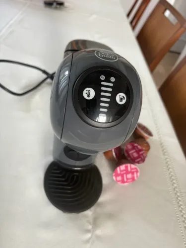 Cafeteira nova Dolche Gusto 