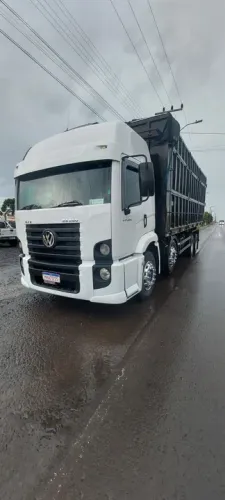 Volkswagen 24.250 ano 2010 constellation no bitruk caçamba cavaqueira