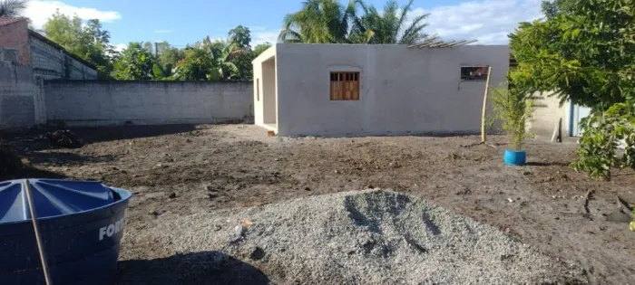 Casa Em Lote De 700m² (povoado De Santo Antonio) Santa Cruz Cabrália Ba.