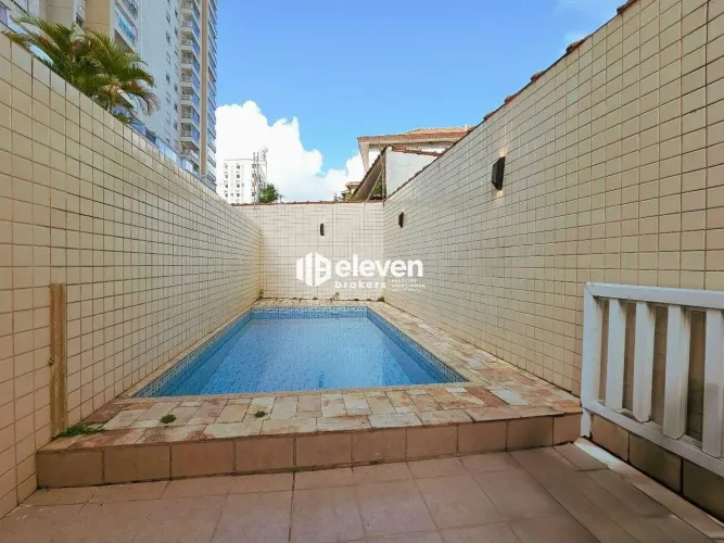 Casa Sobreposta Alta para Locação no Campo Grande, Santos 3 Suítes, Piscina e Churrasquei