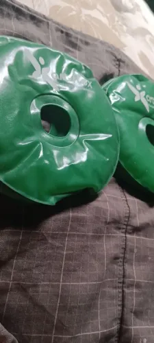 Conforto o calcanhar e cotovelos 100