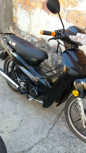 Vendo moto Bull Khrisma