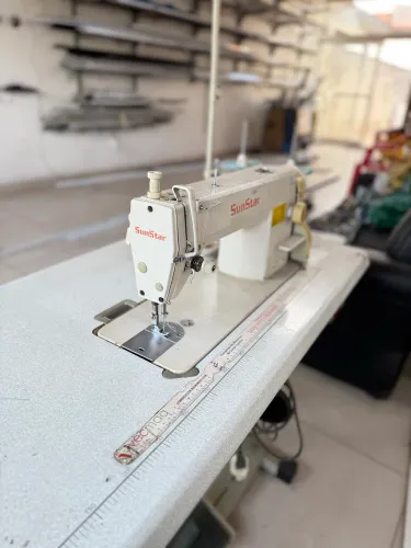 Máquina de Costura SunStar KM 250AL - Profissional