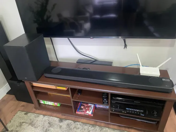 Soundbar LG SK9Y + Kit SPK8-S Dolby Atmos com subwoofer wireless