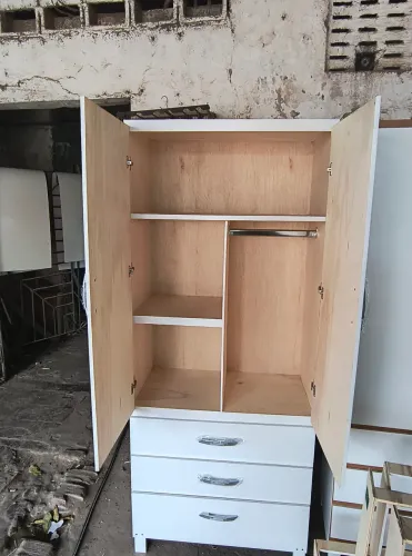 Guarda roupa de solteiro direto de fabrica 