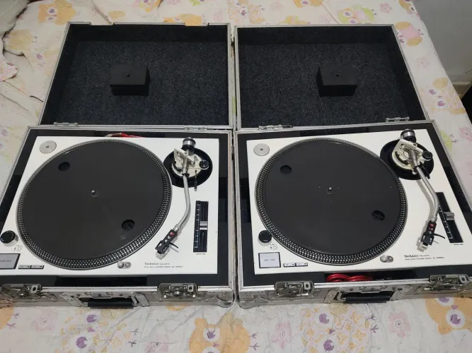 Technics SL-1200MK2 - Par de Toca-Discos