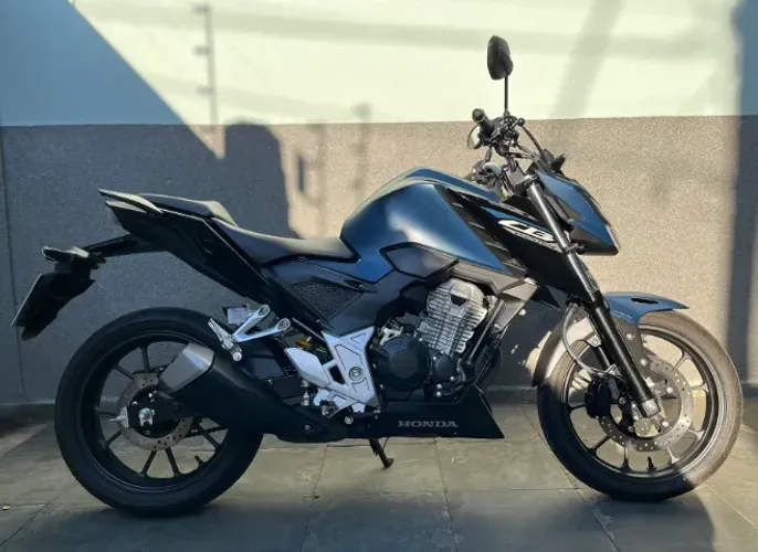 CB 300f twister nova, menos de 2.000km