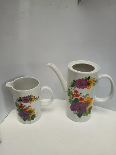 Conjunto de Jarra e Leiteira Floral Vintage porcelana steatita (sem tampa)