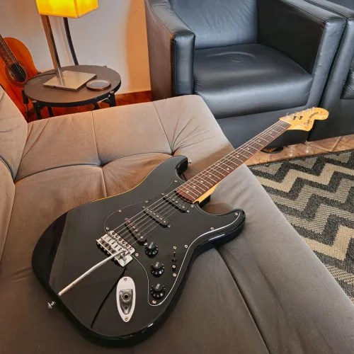 Squier Standard (UPGRADES)