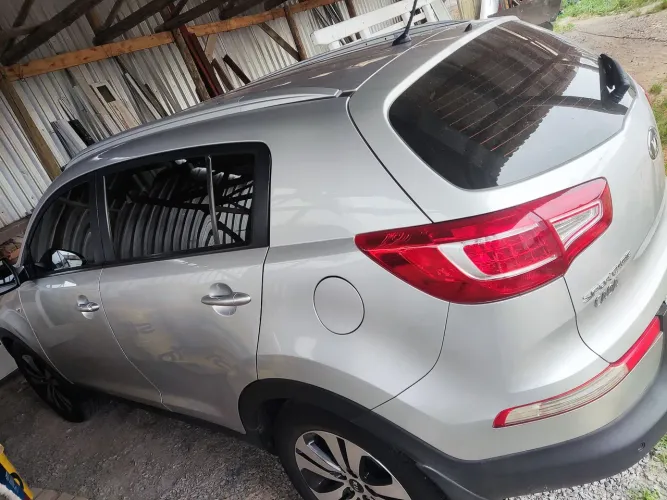 Kia Motors Sportage LX 2.0 16v/ 2.0 16V Flex Mec. 2013