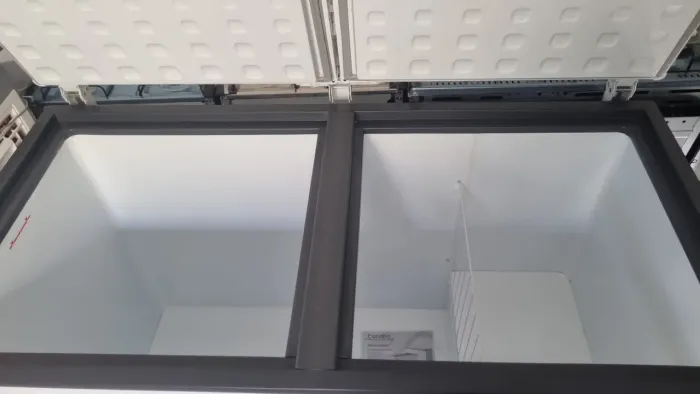 Freezer Horizontal Esmaltec 468 Litros ECH500 - Porta Cega, Dupla Ação, Branco 110V