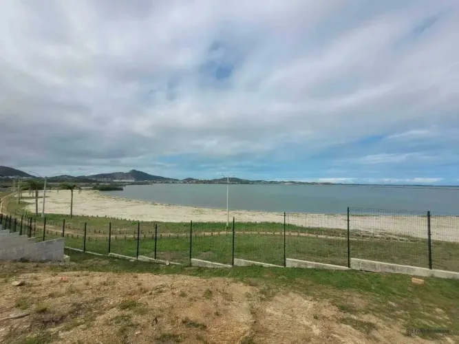 Terreno em condomínio à venda, Condomínio Viverde 2 - Nova São Pedro- São Pedro da Aldeia/