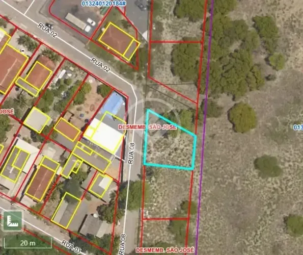 Vende-se Terreno - Total: 420 m² - Bairro: Jardim Comodoro, próximo à Havan do Coxipó - Cu