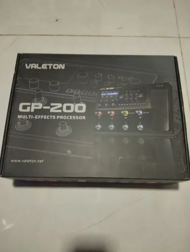 Pedaleira valeton GP 200 novinha, na caixa 