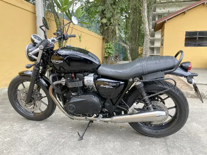 Triumph Street Twin 900 2016 - Relíquia!