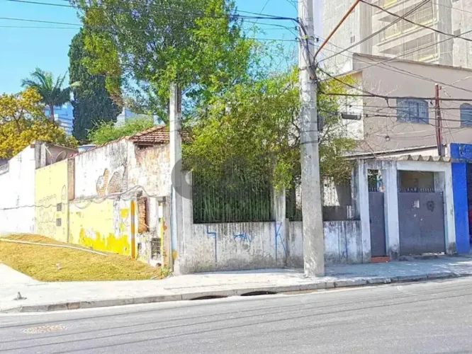 Terreno Comercial com 310m² à Venda na Chácara Santo Antônio - São Paulo/SP.