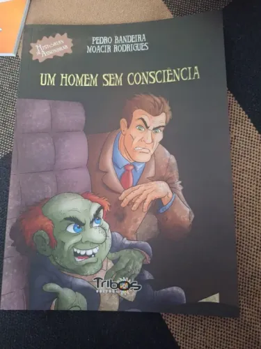 Livro UM HOMEM SEM CONSCIÊNCIA 