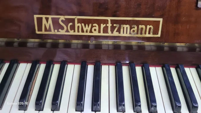 Piano M. schwartzmann