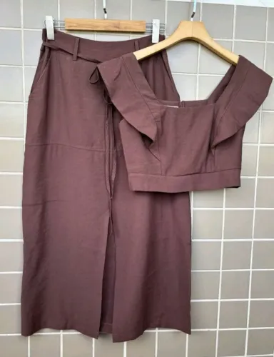 Conjunto Feminino Elegante Marrom