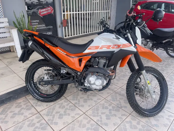 Bros 160 Laranja