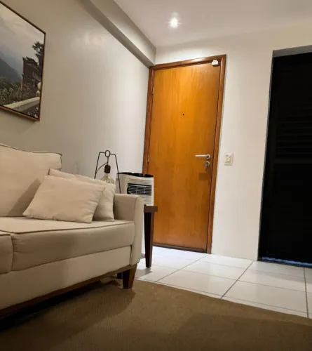 Flat em Casa Forte alugo mobiliado e temporada