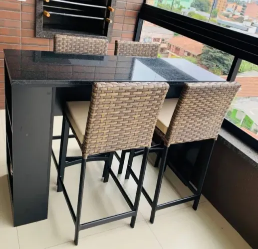 Banqueta de fibra sintética para churrasqueira (Unidade)