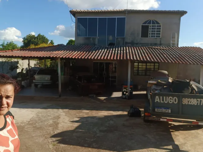 Ponte Alta Próximo a avenida Buritis, sobrado 4 quartos no lote de 1.300m²