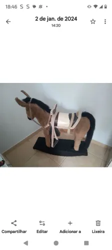 Cavalo de brinquedo 