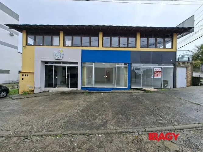 Oportunidade! Loja em João Paulo - Florianópolis