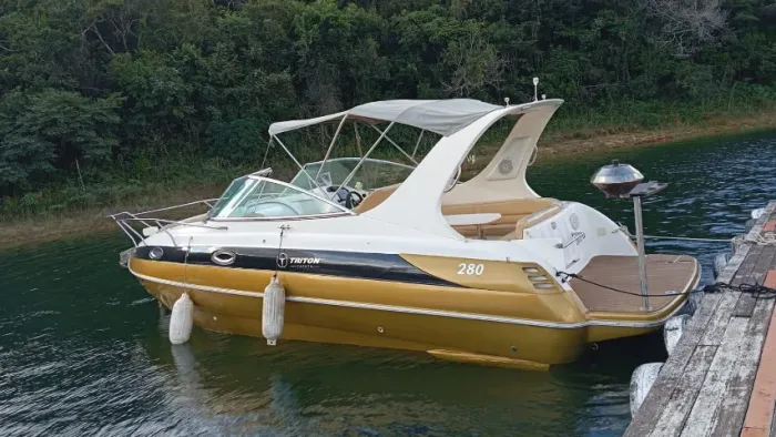 LANCHA TRITON YATCHES 280