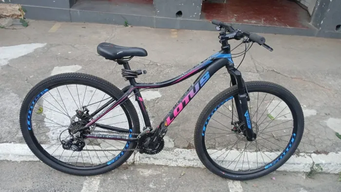 Bicicleta Lotus Angel seminova (usada 1 vez e nunca mais)