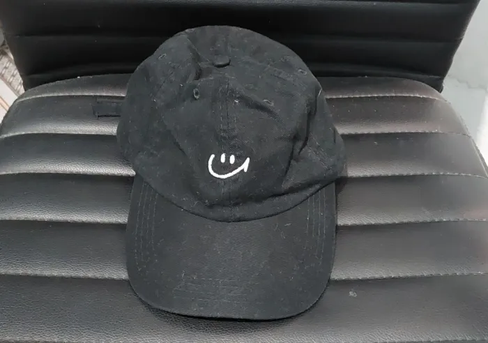 Boné Sorriso Tamanho: Único Cor: Preto - Produto Original
