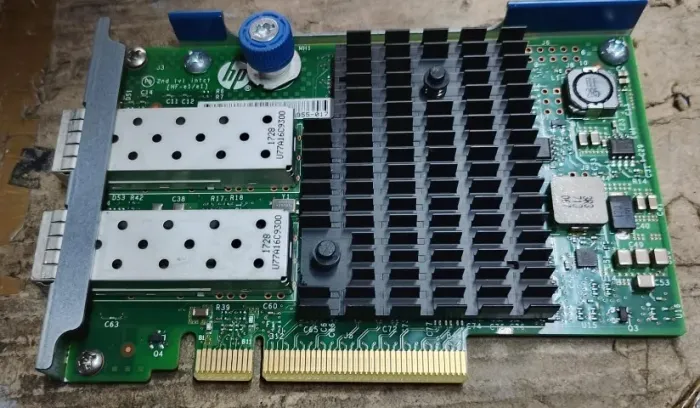 Adaptador HPE Ethernet 10Gb 2 portas 560FLR-SFP+