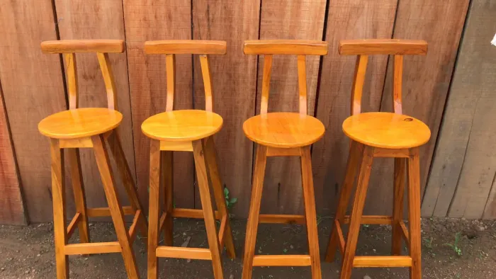 Banqueta pra balcão faço entrega