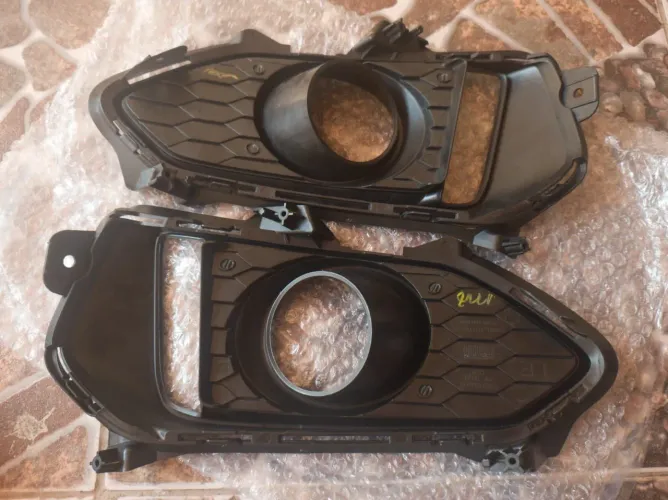 Acabamento farol de milha Honda fit 2018, 19, 20 até 2021 (peça nova original Honda)