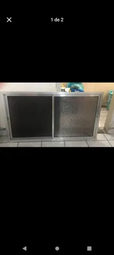 Vendo um box de pia 