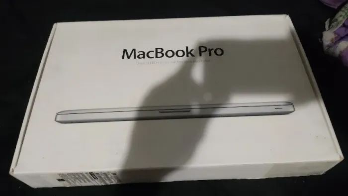 MackBook Pro A1286 (liga com detalhes)