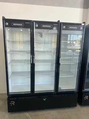 Geladeira expositora 3 portas 950 litros para resfriados nova