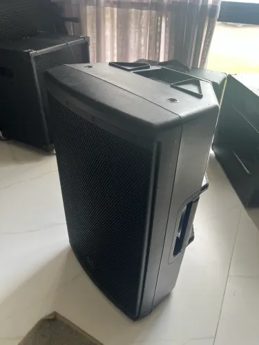 JBL eon 615