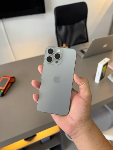 iPhone 15 pro max 256 gigas semi novos 