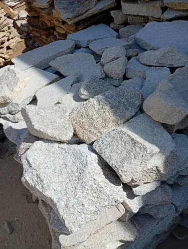 Pedra moledo R$ 240,00 o mt