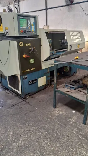 Torno CNC ROMI CENTUR 35RV
