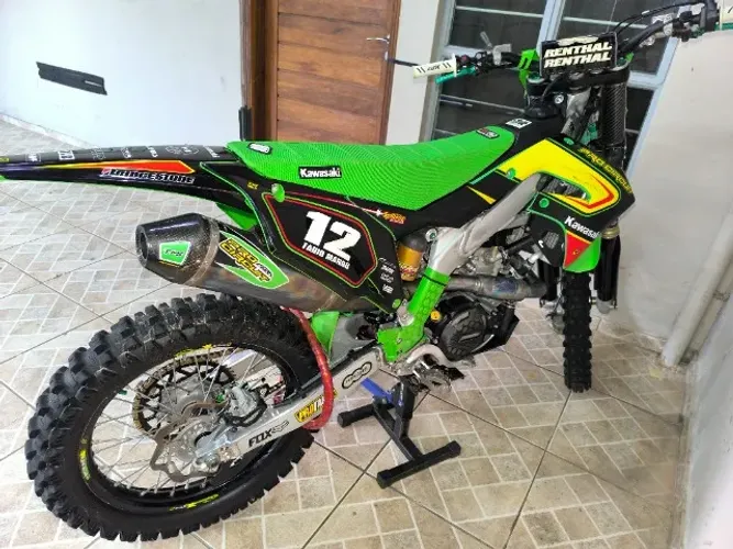 Kawazaki Kxf 450 2023 com 24 horas escapamento pro circuit